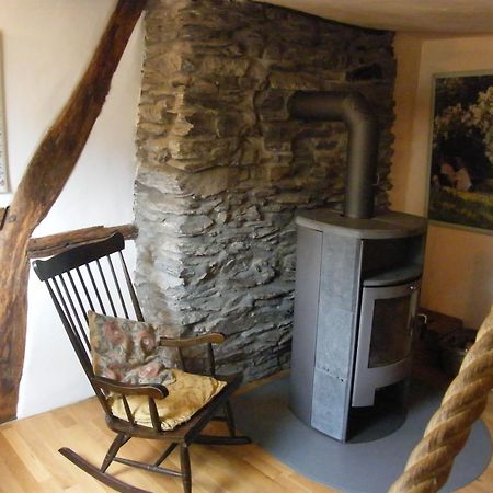 Historisches Haus Im Herzen Von Monschau Bilik gambar