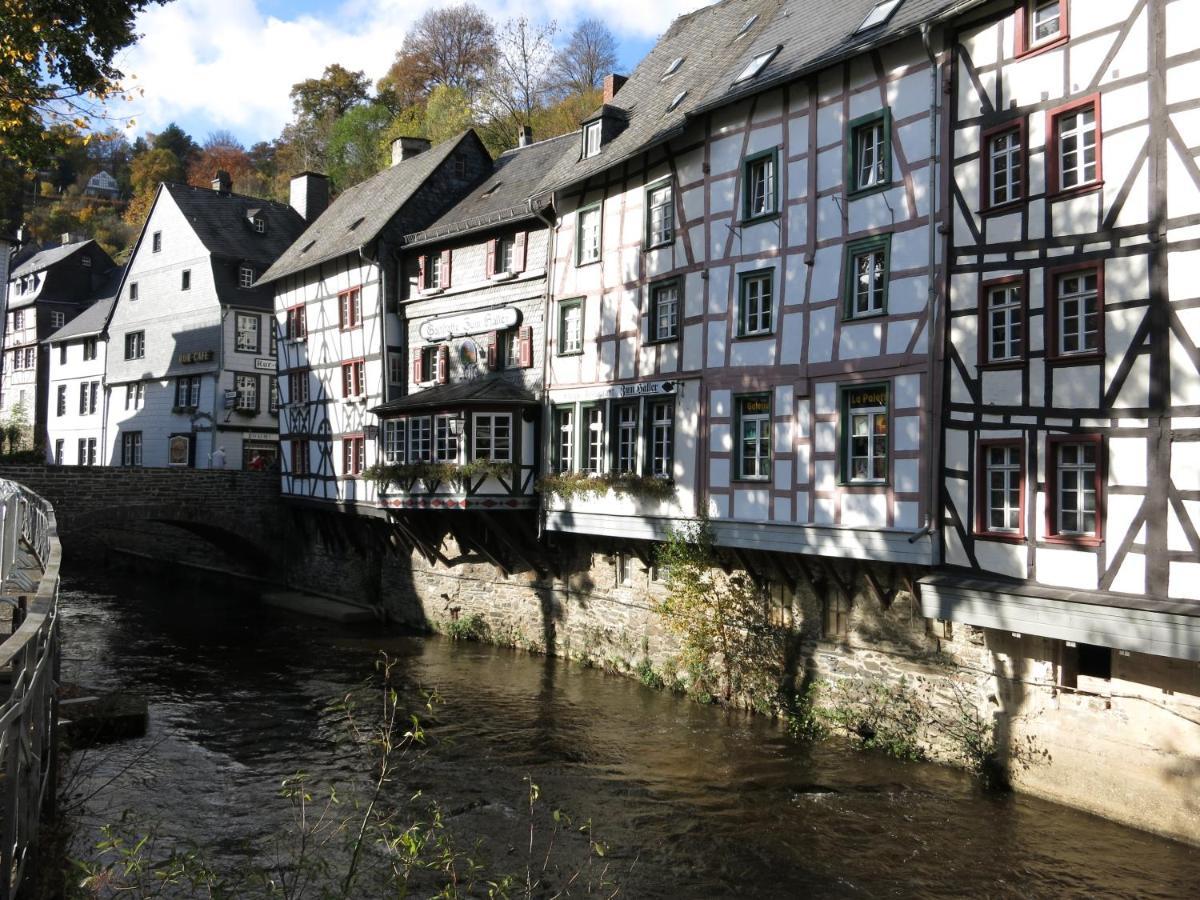 Historisches Haus Im Herzen Von Monschau Luaran gambar