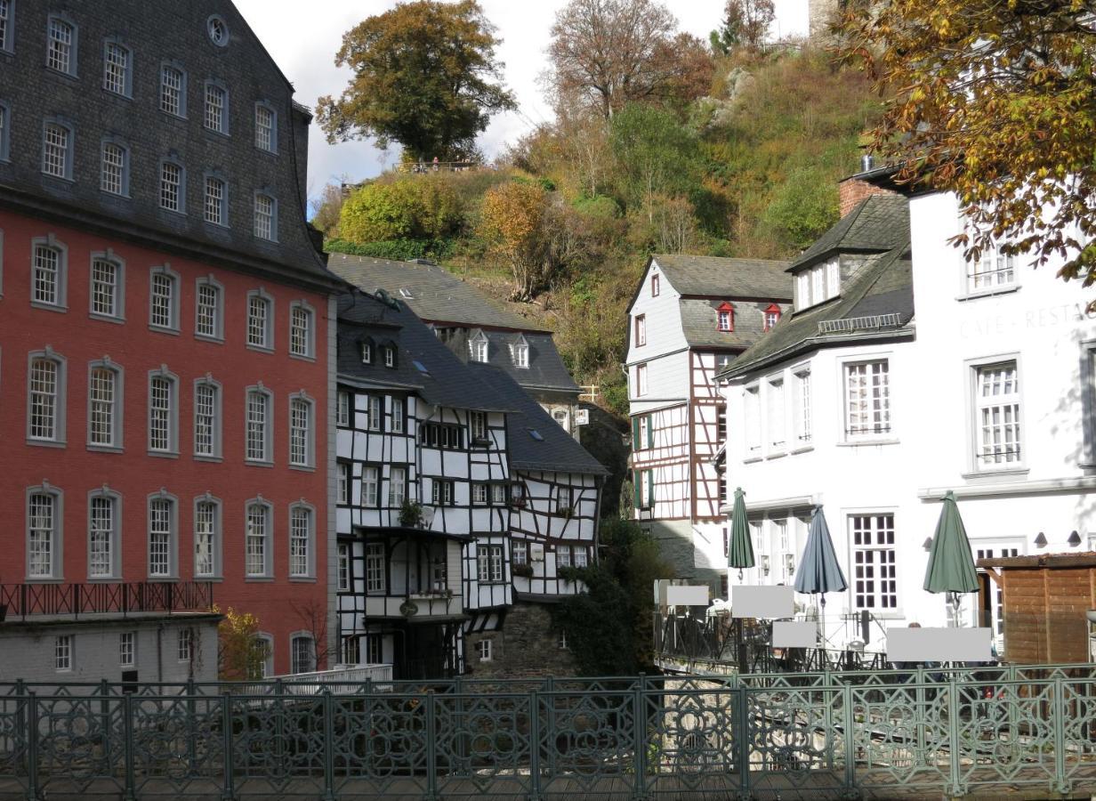 Historisches Haus Im Herzen Von Monschau Luaran gambar