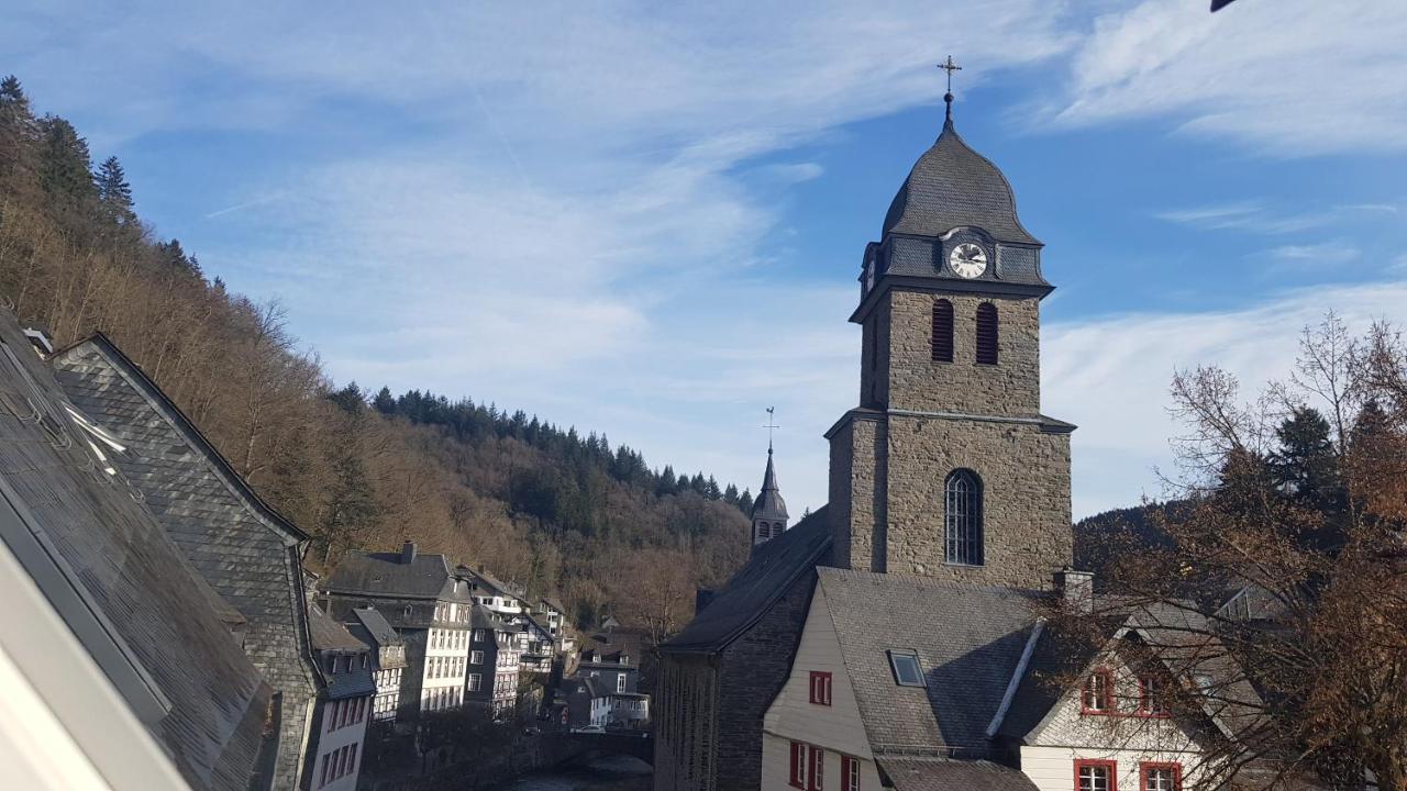 Historisches Haus Im Herzen Von Monschau Luaran gambar