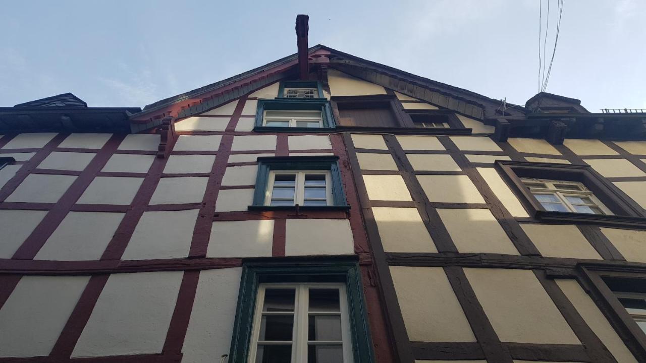 Historisches Haus Im Herzen Von Monschau Luaran gambar